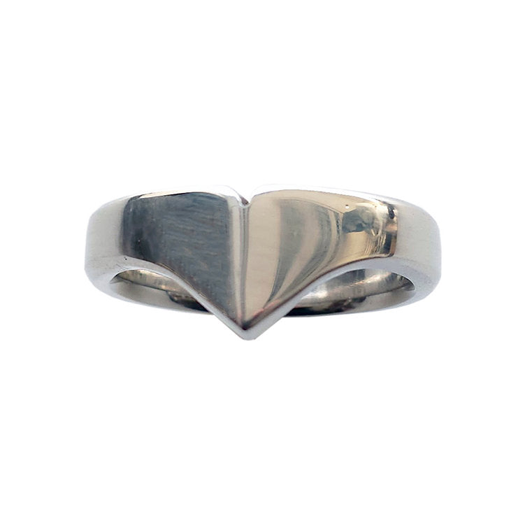 Silver-toned stainless steel ring with a pointed, crown-like design.