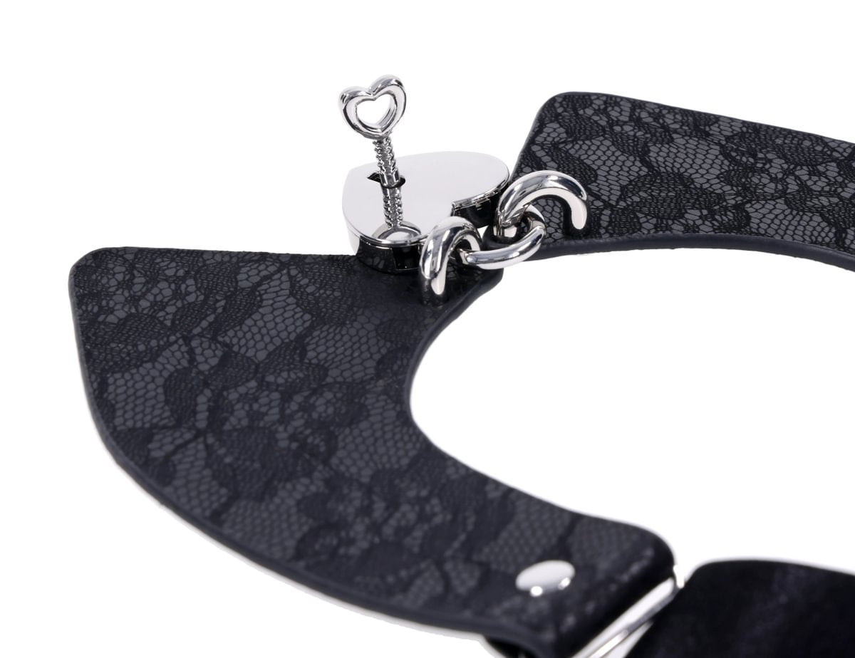 Black lace collar with a silver heart lock and key.