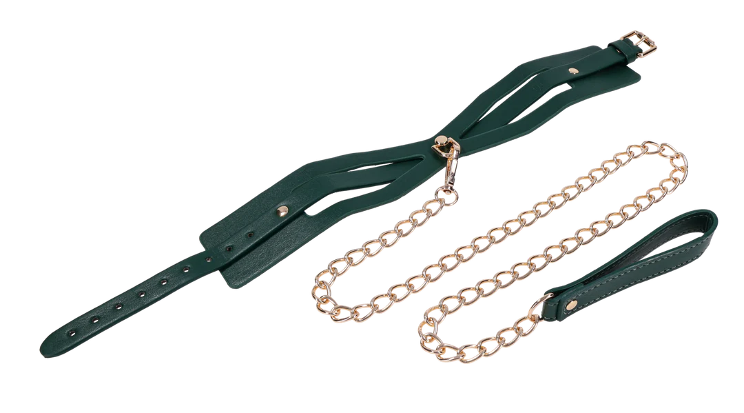 Emerald green cutout collar and leash set with gold chain.