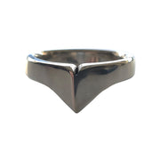 A silver-toned stainless steel ring with a pointed, crown-like design.