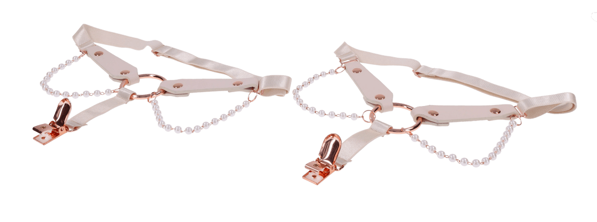 Pearl garter set with faux leather straps and rose gold hardware.