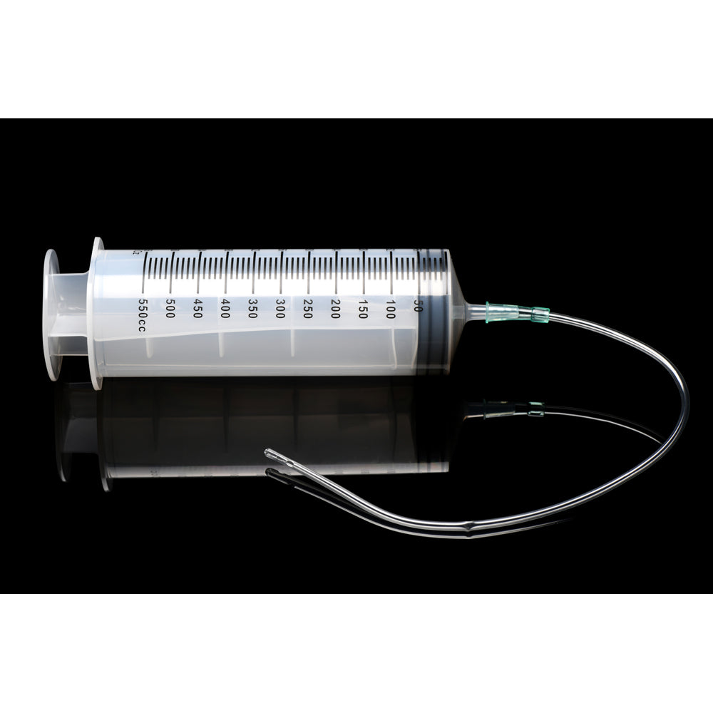A 550ml clear syringe with measurement markings and a flexible silicone tube.
