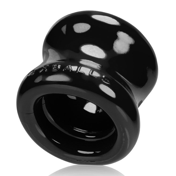 Black ergonomic ball stretcher made of soft FLEXtpr.