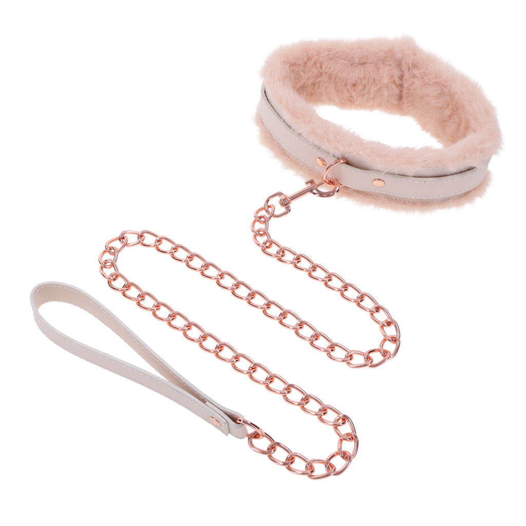 Peach faux fur lined collar and leash set with rose gold hardware.