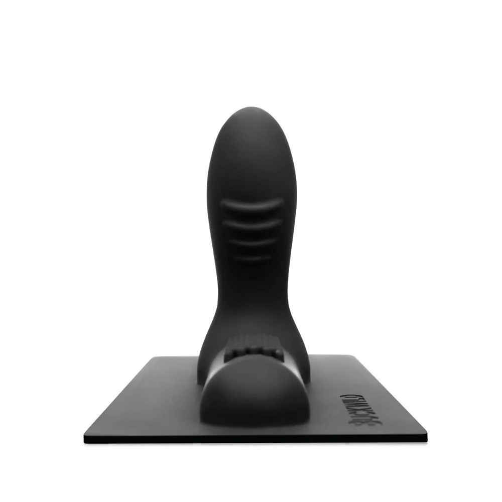 Black ribbed silicone attachment for The Cowgirl.